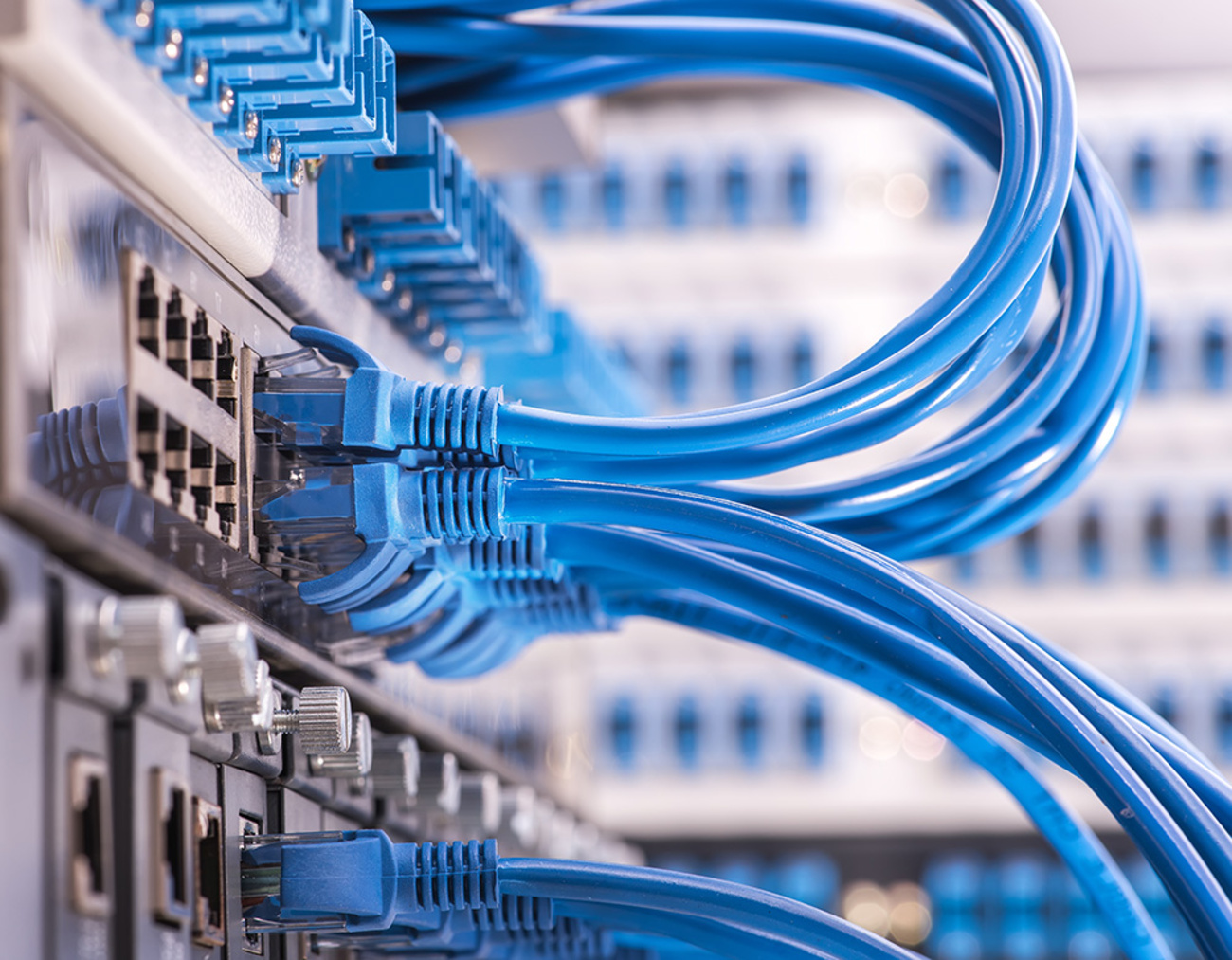 Netzwerke bei Roberger Elektro & IT-Technologie GmbH in Frankfurt am Main