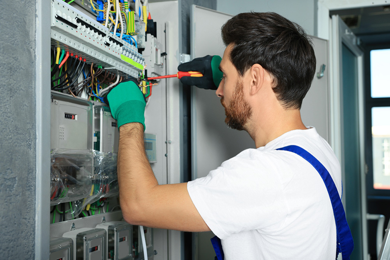 Nieder&shy;spannungs&shy;anlagen bei Roberger Elektro & IT-Technologie GmbH in Frankfurt am Main